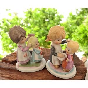 Lefton 241 Children Big Little Sister Bisque Figurines Hand Painted Vintage Pair